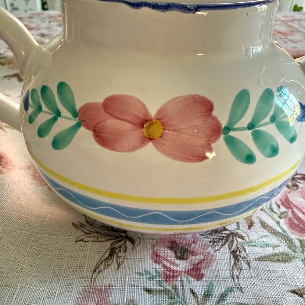 Vintage Floral Ceramic Teapot – Cottage Style Kitchen Decor - Picture 6 of 8